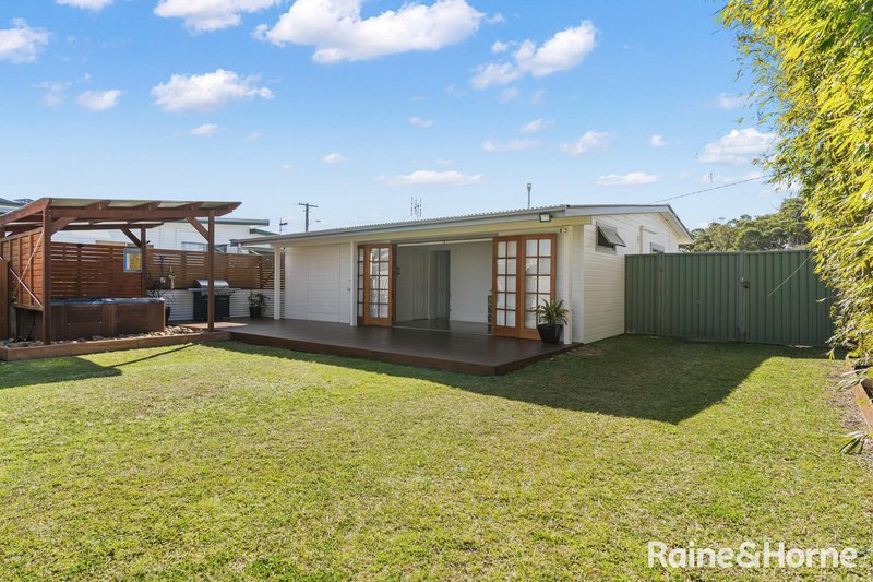 Photo - 26 Hollywood Avenue, Ulladulla NSW 2539 - Image 16