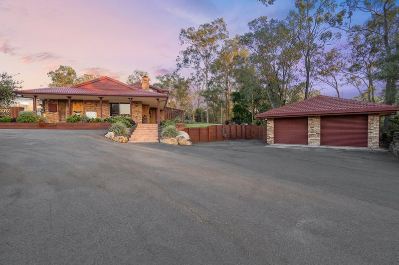 Photo - 26 Honeyeater Crescent, Moggill QLD 4070 - Image 23