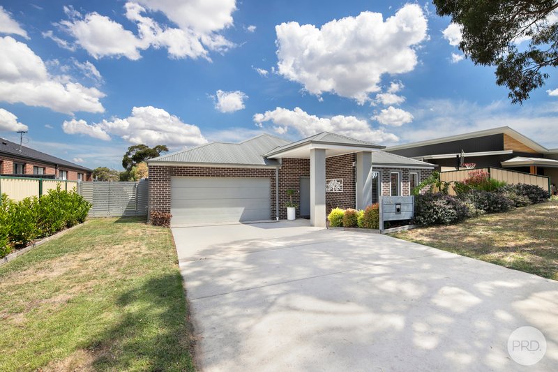 26 Horwood Drive, Mount Clear VIC 3350