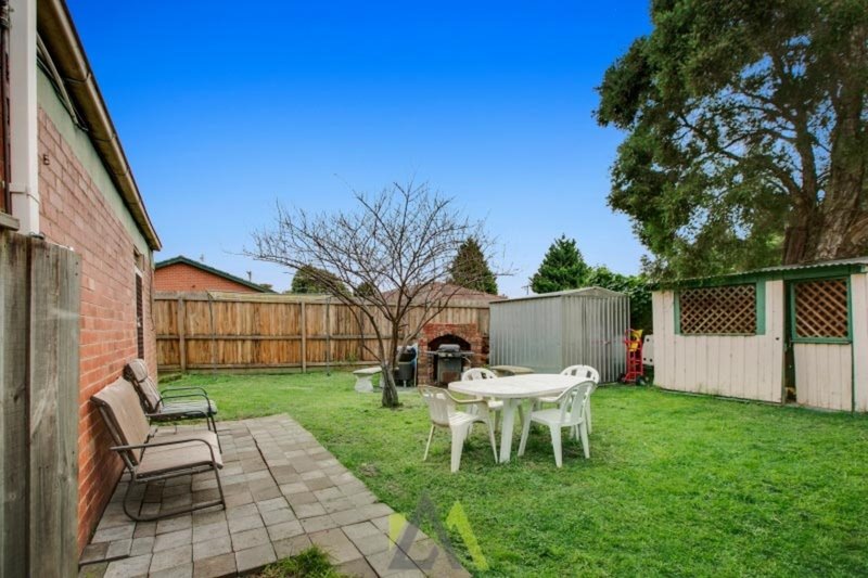 Photo - 26 Hoya Crescent, Frankston North VIC 3200 - Image 12