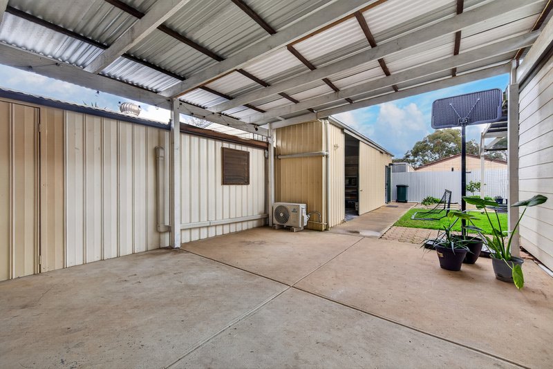 Photo - 26 Illalong Crescent, Munno Para SA 5115 - Image 16