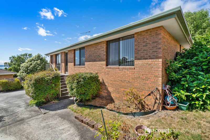 Photo - 2/6 Illira Way, Blackmans Bay TAS 7052 - Image 2