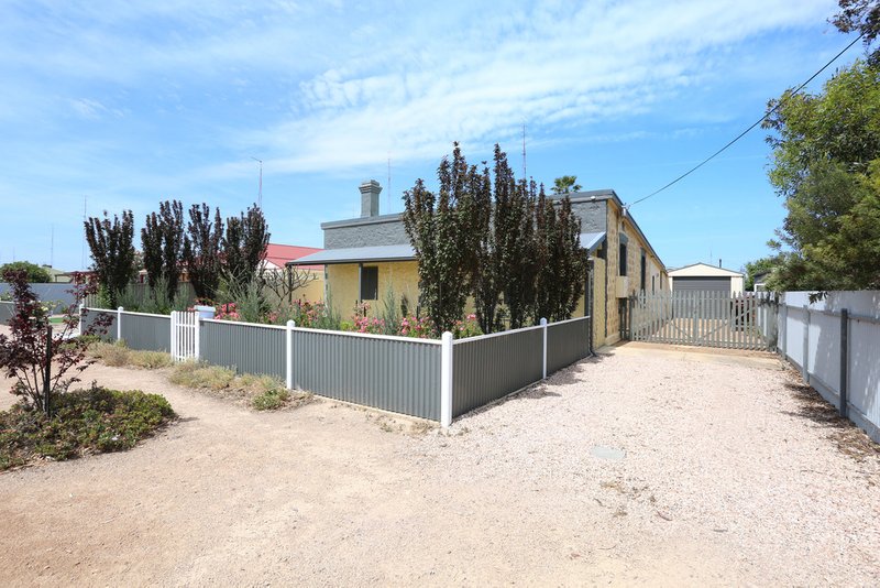 Photo - 26 Ireland Street, Wallaroo SA 5556 - Image 3