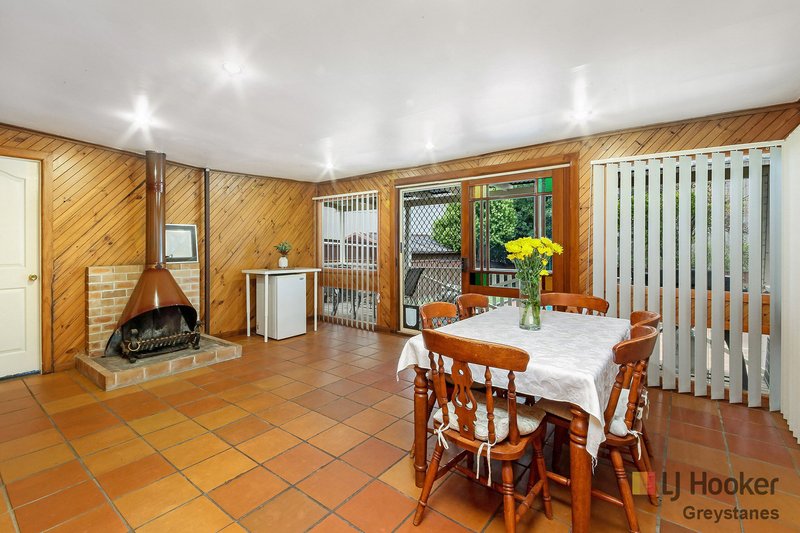 Photo - 26 Iris Street, Guildford NSW 2161 - Image 3