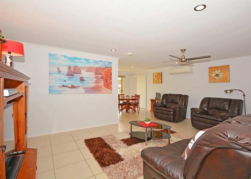 Photo - 26 Ironbark Street, Kawungan QLD 4655 - Image 10