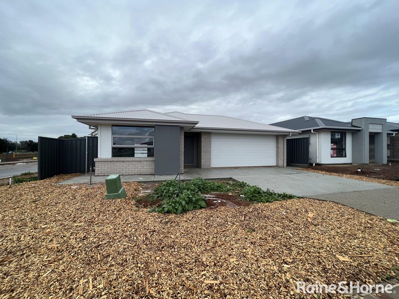 Photo - 26 Islay Place, Blakeview SA 5114 - Image 1