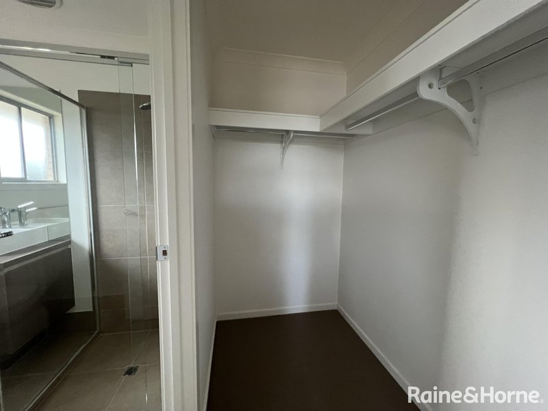 Photo - 26 Islay Place, Blakeview SA 5114 - Image 4