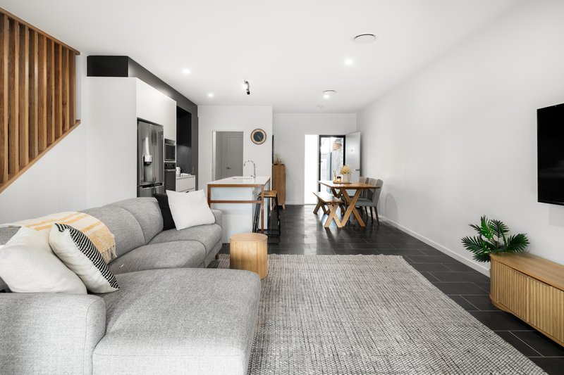 Photo - 26 Ivedon Street, Banyo QLD 4014 - Image 7