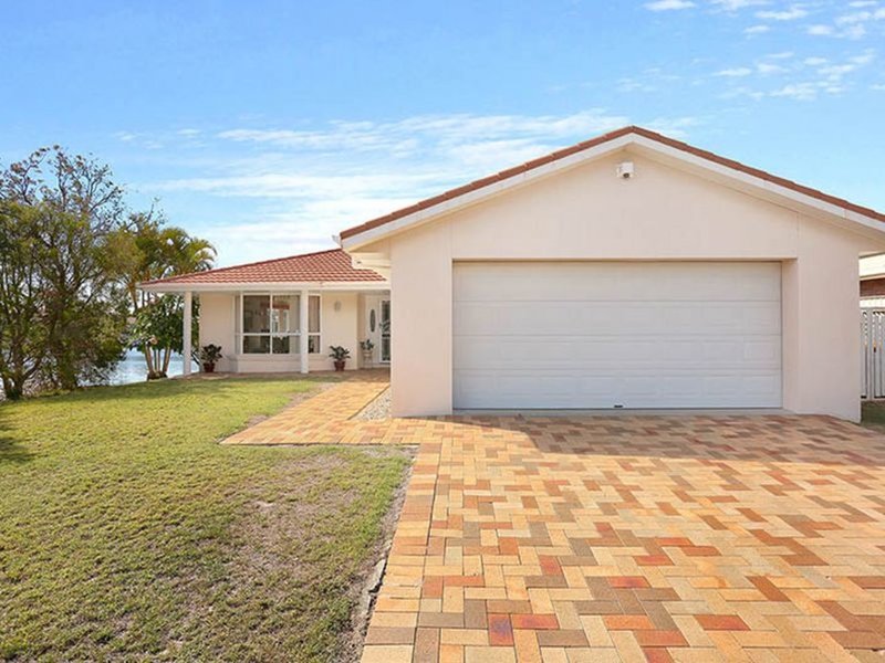 Photo - 26 Jacaranda Drive, Bongaree QLD 4507 - Image 5