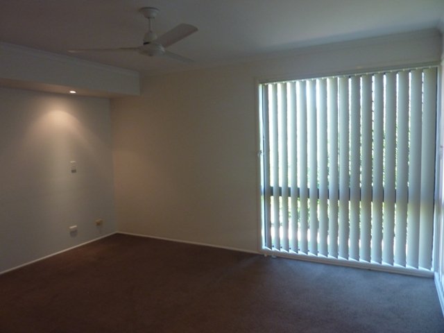 Photo - 26 Jandowae Street, Runcorn QLD 4113 - Image 7