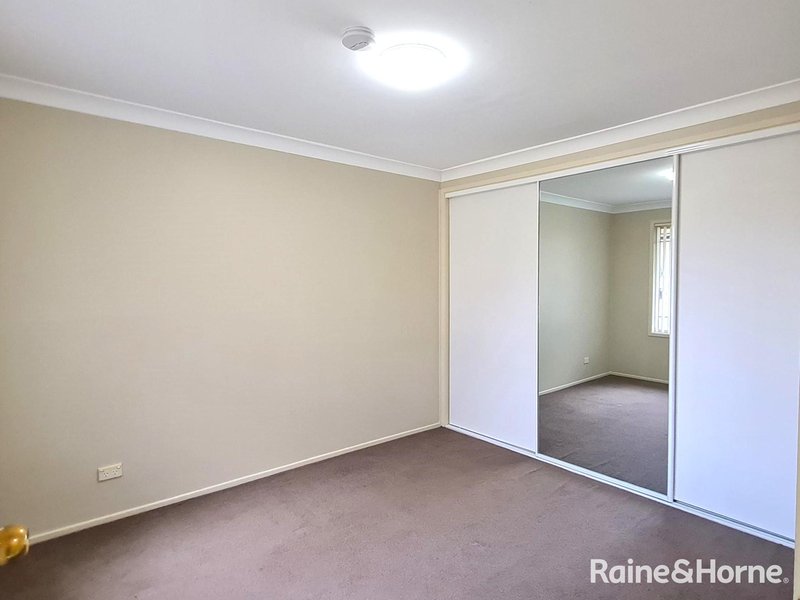 Photo - 26 Jimbour Court, Wattle Grove NSW 2173 - Image 2