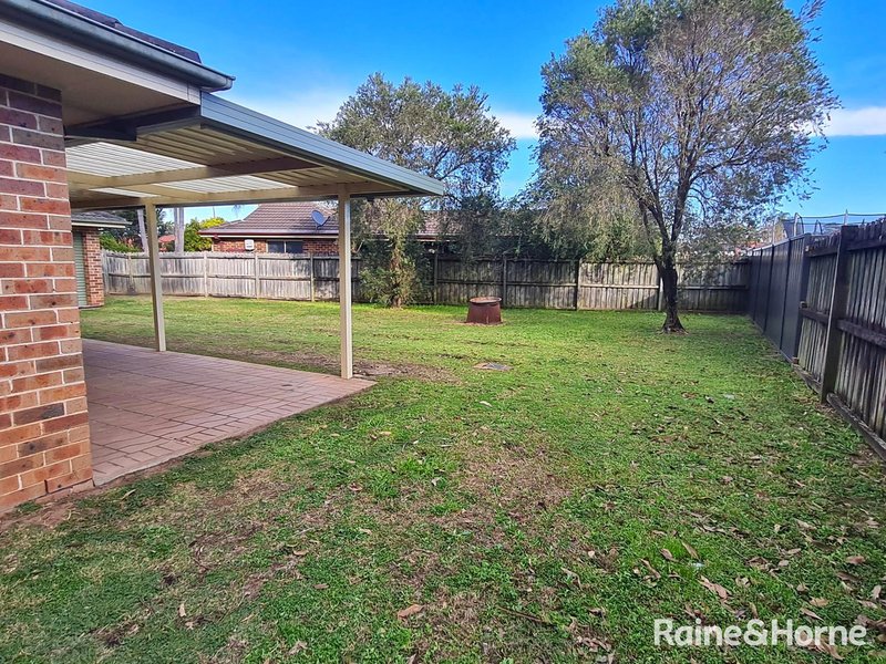 Photo - 26 Jimbour Court, Wattle Grove NSW 2173 - Image 11