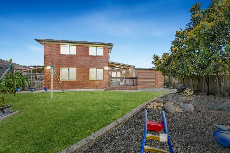 Photo - 26 John Fawkner Drive, Endeavour Hills VIC 3802 - Image 17