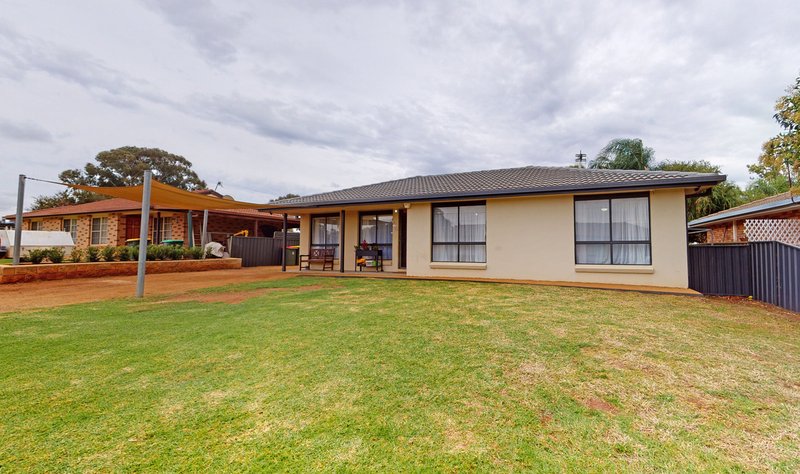 26 John Glenn Place, Dubbo NSW 2830