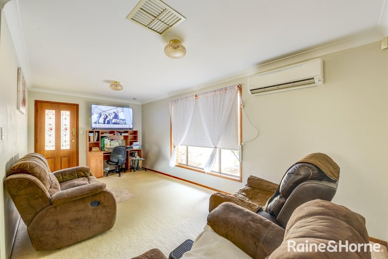 Photo - 26 Johns Drive, Kootingal NSW 2352 - Image 3