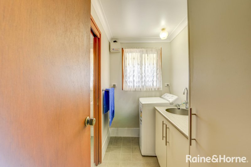 Photo - 26 Johns Drive, Kootingal NSW 2352 - Image 6