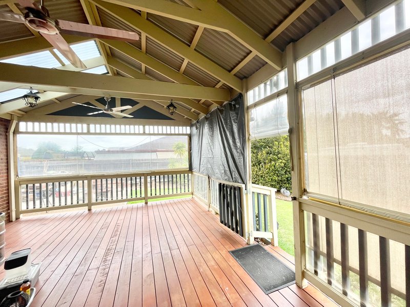 Photo - 26 Johnston Way, Taylors Hill VIC 3037 - Image 2