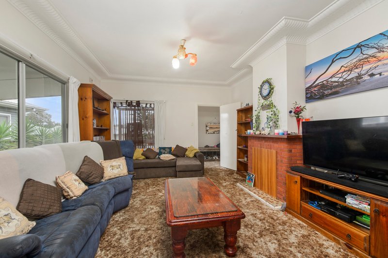 Photo - 26 Johnstone Street, Wauchope NSW 2446 - Image 3