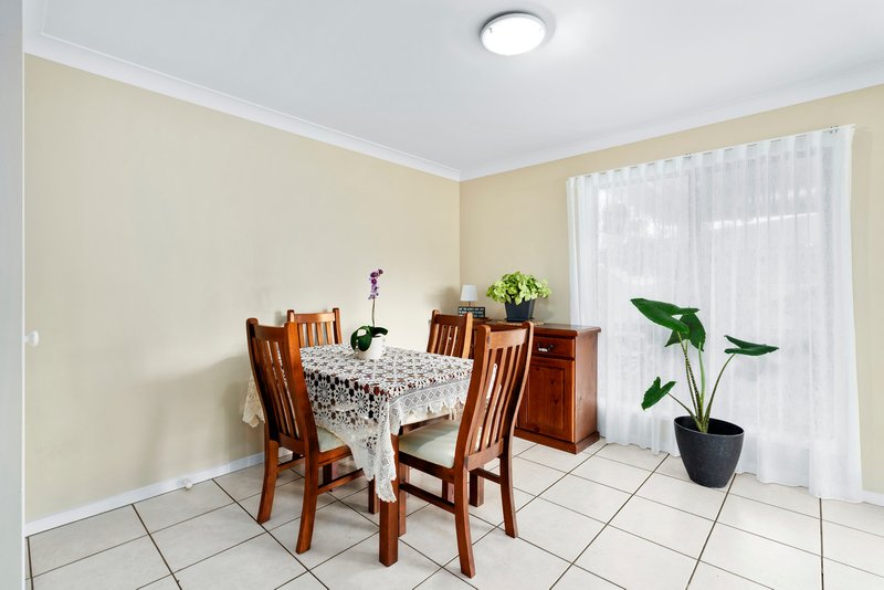 Photo - 2/6 Joshua Close, Arundel QLD 4214 - Image 5