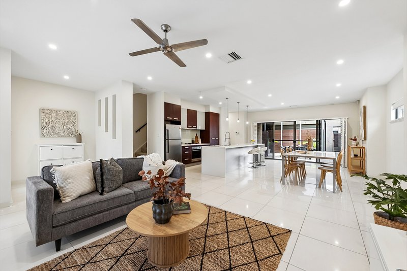 Photo - 26 Junction Street, Mawson Lakes SA 5095 - Image 5