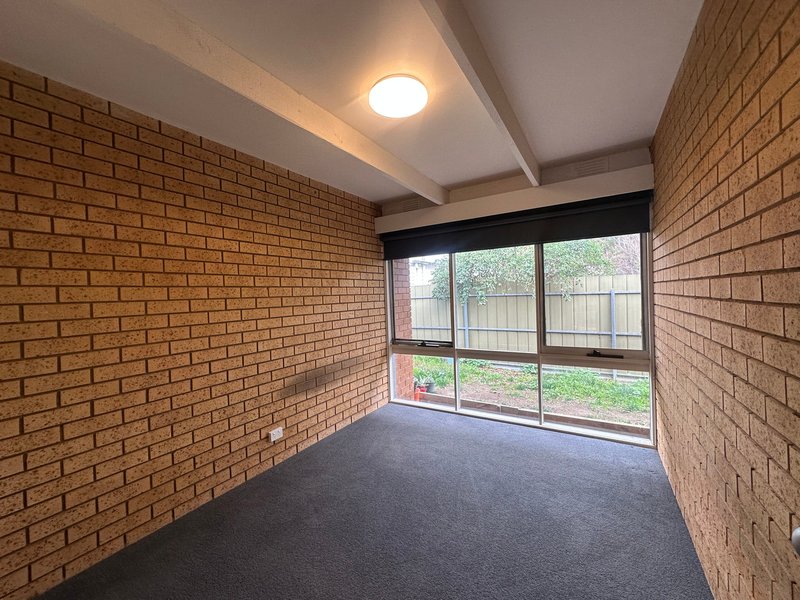 Photo - 2/6 Kent Street, Benalla VIC 3672 - Image 6