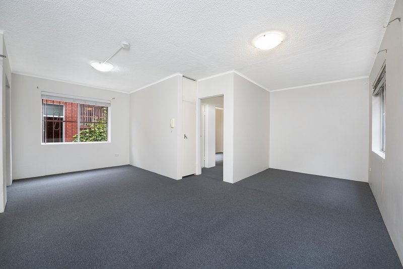 Photo - 2/6 Kent Street, Newtown NSW 2042 - Image 1