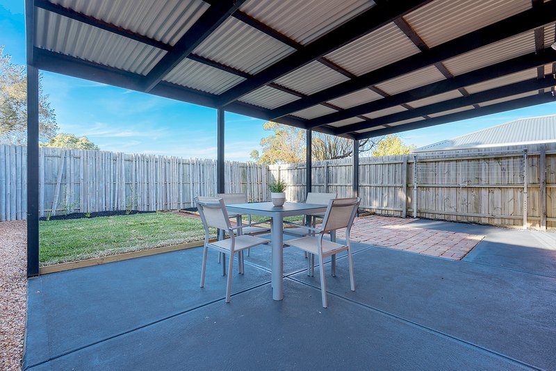 Photo - 26 Kernan Court, Craigieburn VIC 3064 - Image 15