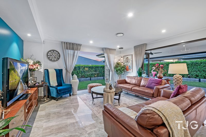 Photo - 26 Kiewa Grove (The Gables) , Box Hill NSW 2765 - Image 3