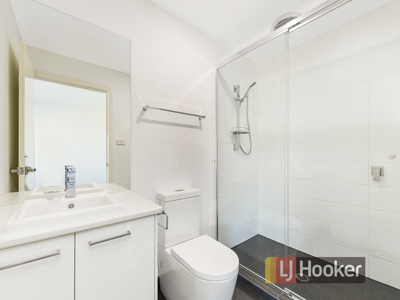 Photo - 26 King Street, Pakenham VIC 3810 - Image 8