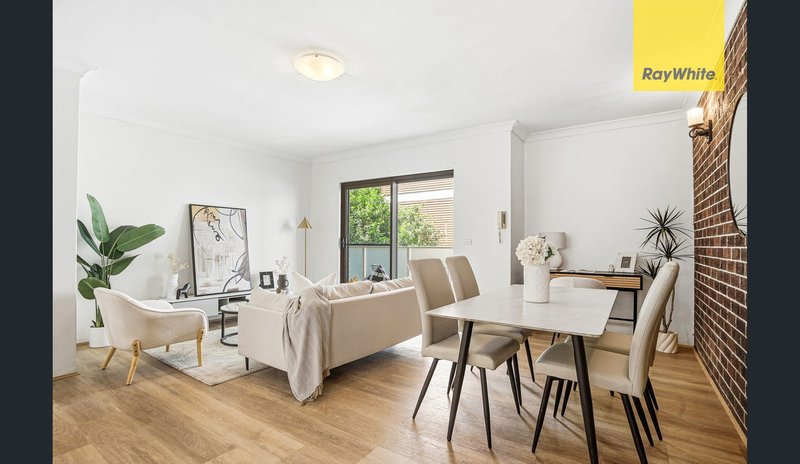 Photo - 2/6 King Street, Parramatta NSW 2150 - Image 1