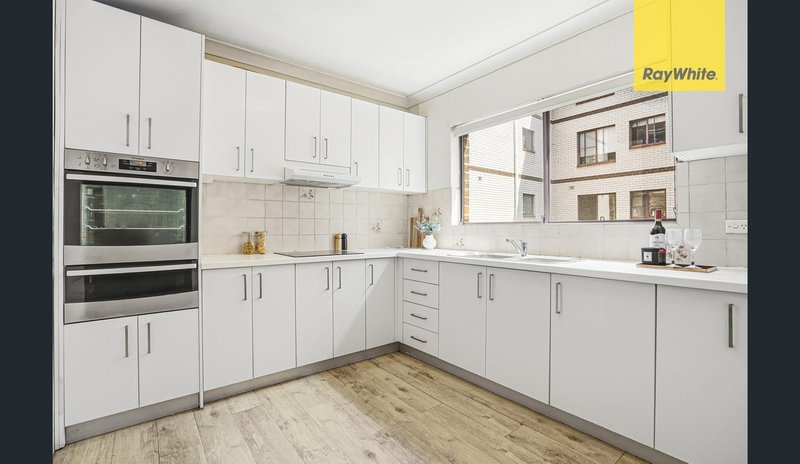 Photo - 2/6 King Street, Parramatta NSW 2150 - Image 3