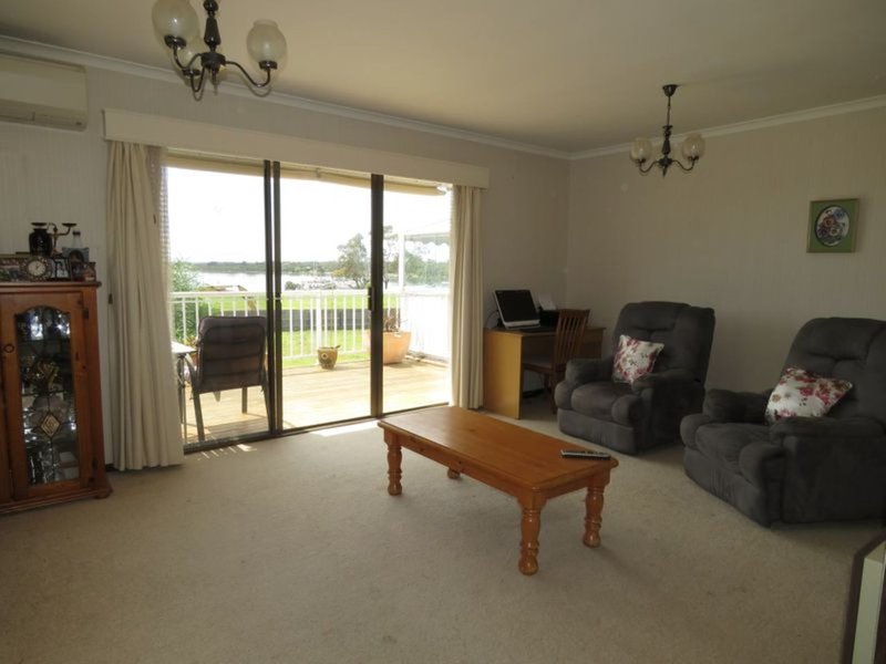 Photo - 26 Kings Road, Paynesville VIC 3880 - Image 6