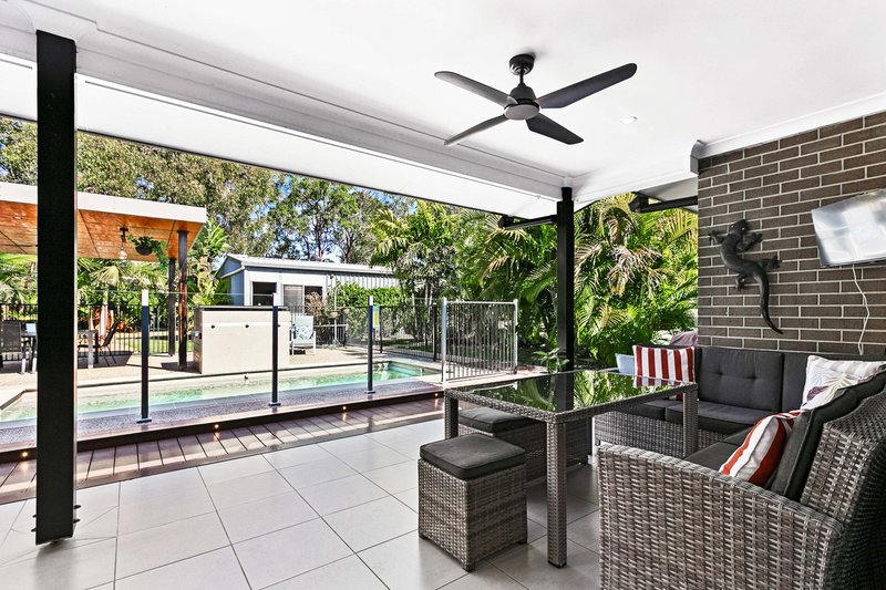 Photo - 26 Kingsbarn Drive, Wondunna QLD 4655 - Image 12