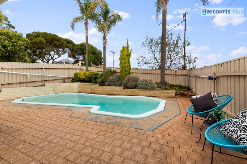 Photo - 26 Kurnabinna Terrace, Hallett Cove SA 5158 - Image 14