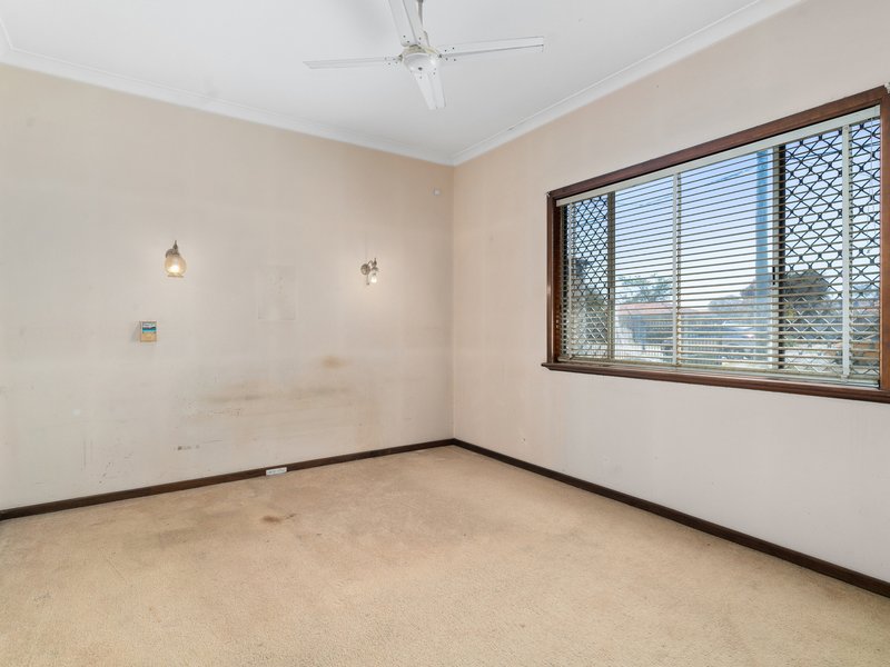 Photo - 26 Lacey Street, Beckenham WA 6107 - Image 14