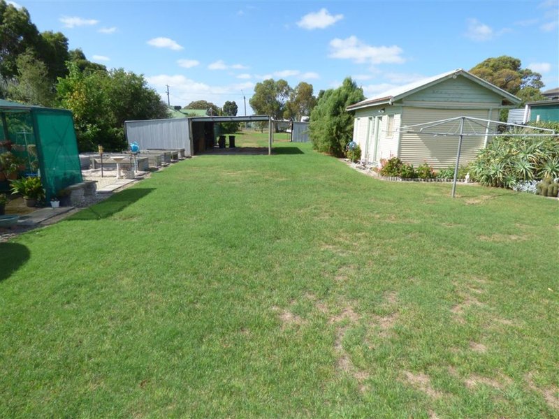 Photo - 26 Laidlaw Ave , Edenhope VIC 3318 - Image 15