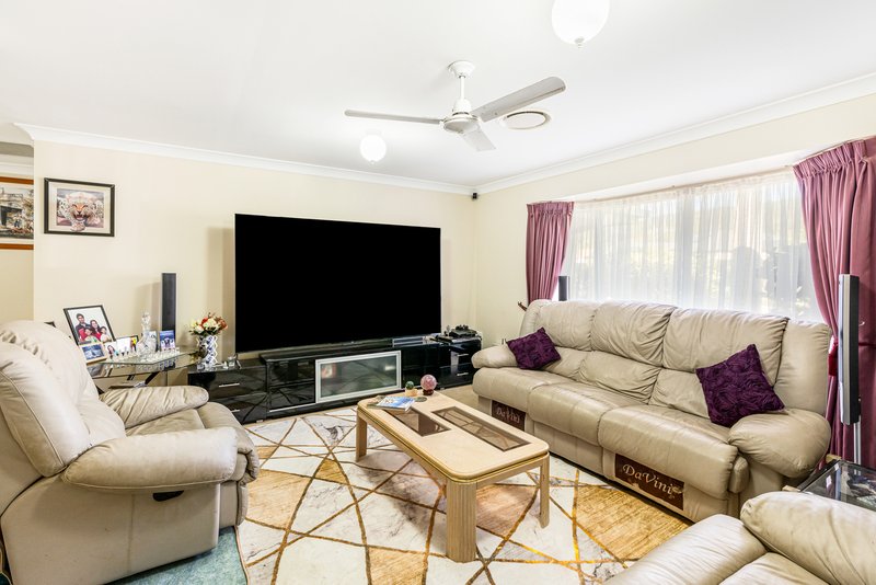 Photo - 26 Lancashire Drive, Mudgeeraba QLD 4213 - Image 2