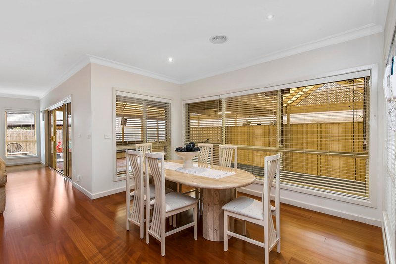 Photo - 26 Langmore Drive, Hillside VIC 3037 - Image 6