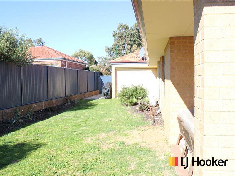 Photo - 26 Larsen Road, Byford WA 6122 - Image 11