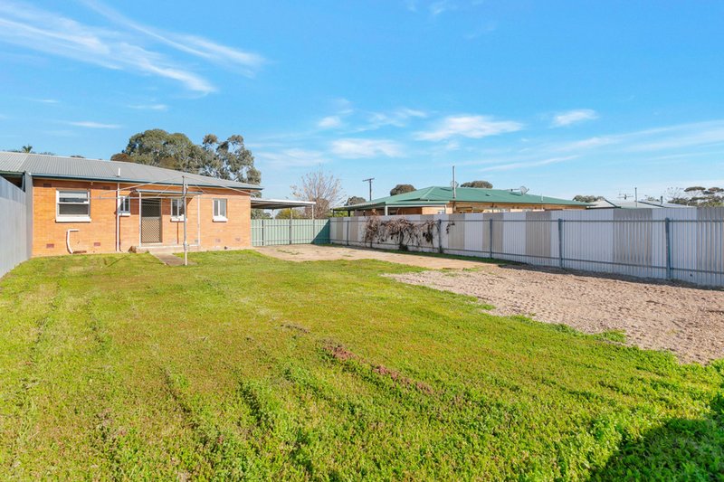 Photo - 26 Laverton Street, Davoren Park SA 5113 - Image 10