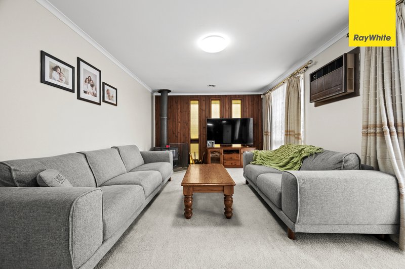 Photo - 26 Lawson Road, Melton South VIC 3338 - Image 3
