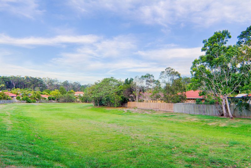 Photo - 26 Leafhaven Drive, Tewantin QLD 4565 - Image 14