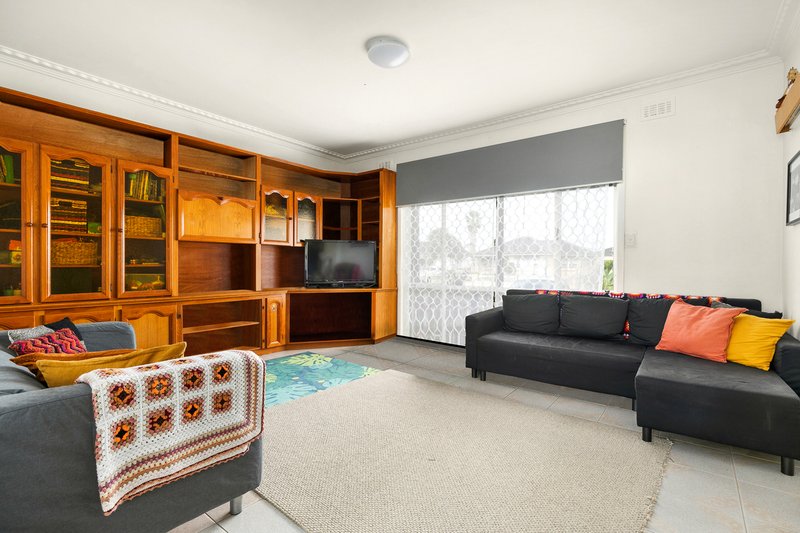 Photo - 26 Ledger Avenue, Fawkner VIC 3060 - Image 2