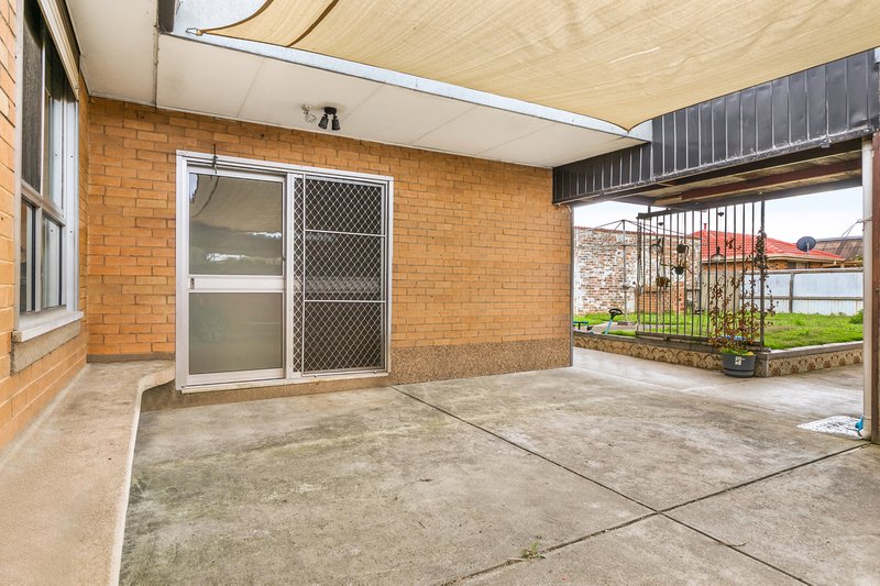 Photo - 26 Ledger Avenue, Fawkner VIC 3060 - Image 8