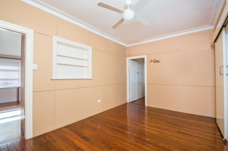 Photo - 26 Lennon Street, Stafford QLD 4053 - Image 8