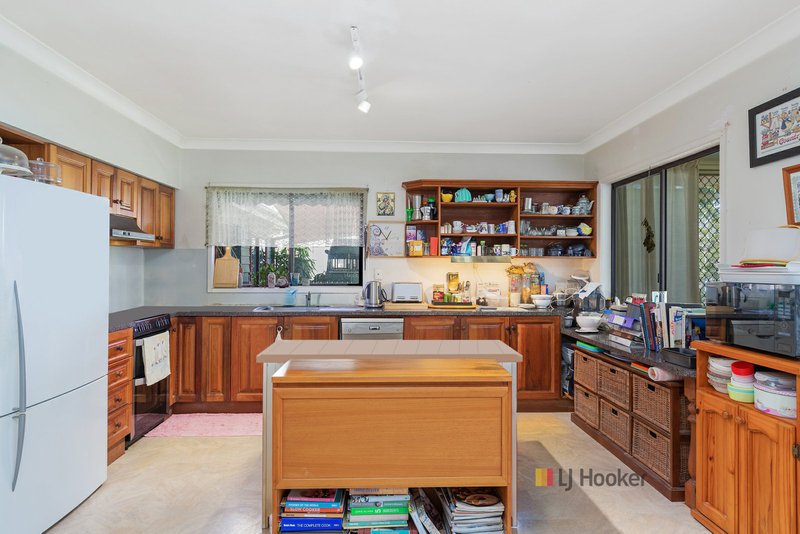 Photo - 26 Leonard Avenue, Toukley NSW 2263 - Image 5