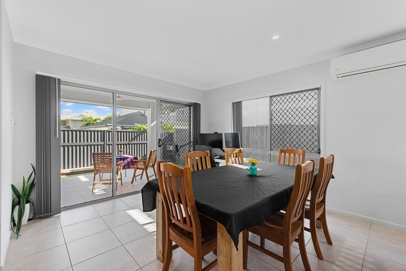 Photo - 26 Leong Street, Bridgeman Downs QLD 4035 - Image 5