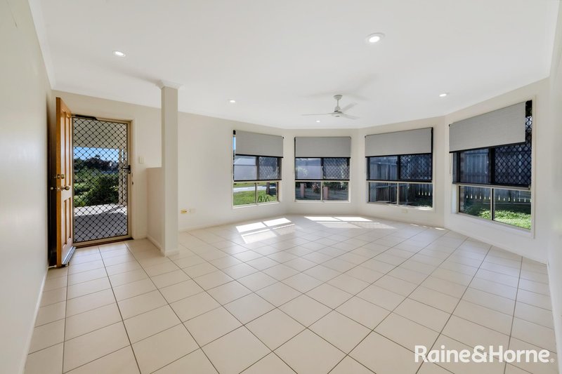 Photo - 26 Lilian Avenue, Eimeo QLD 4740 - Image 3