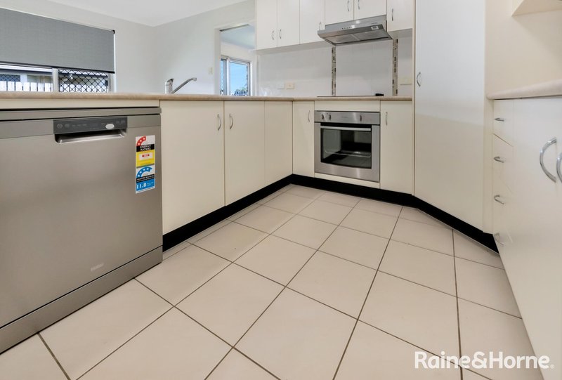 Photo - 26 Lilian Avenue, Eimeo QLD 4740 - Image 7