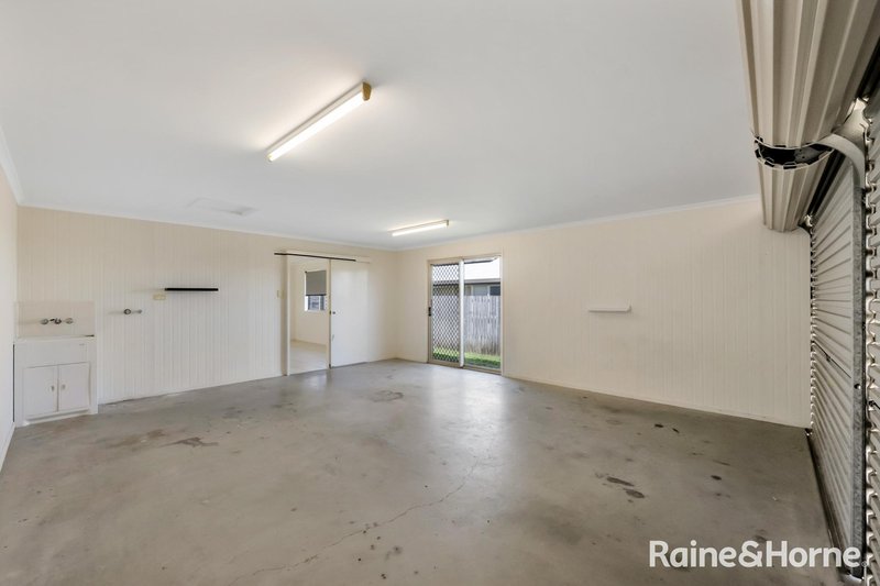 Photo - 26 Lilian Avenue, Eimeo QLD 4740 - Image 8